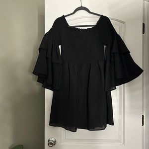 Black mini dress off the shoulder puffy sleeves never worn